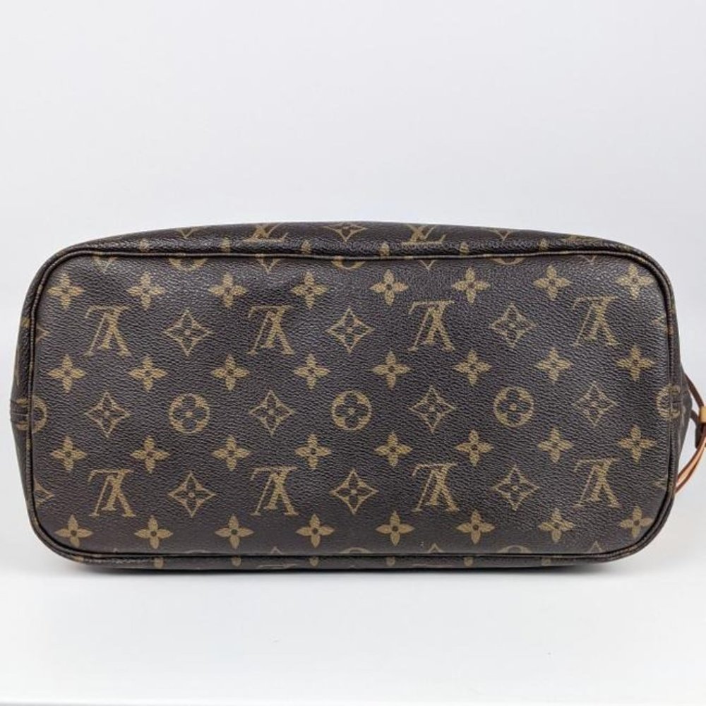 SOLD Louis Vuitton Neverfull MM Tote No Pouch - Picture 3 of 8